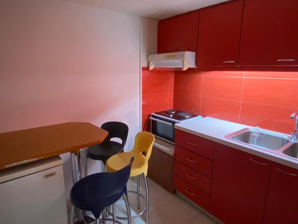 Anna'S Room Архане Екстер'єр фото